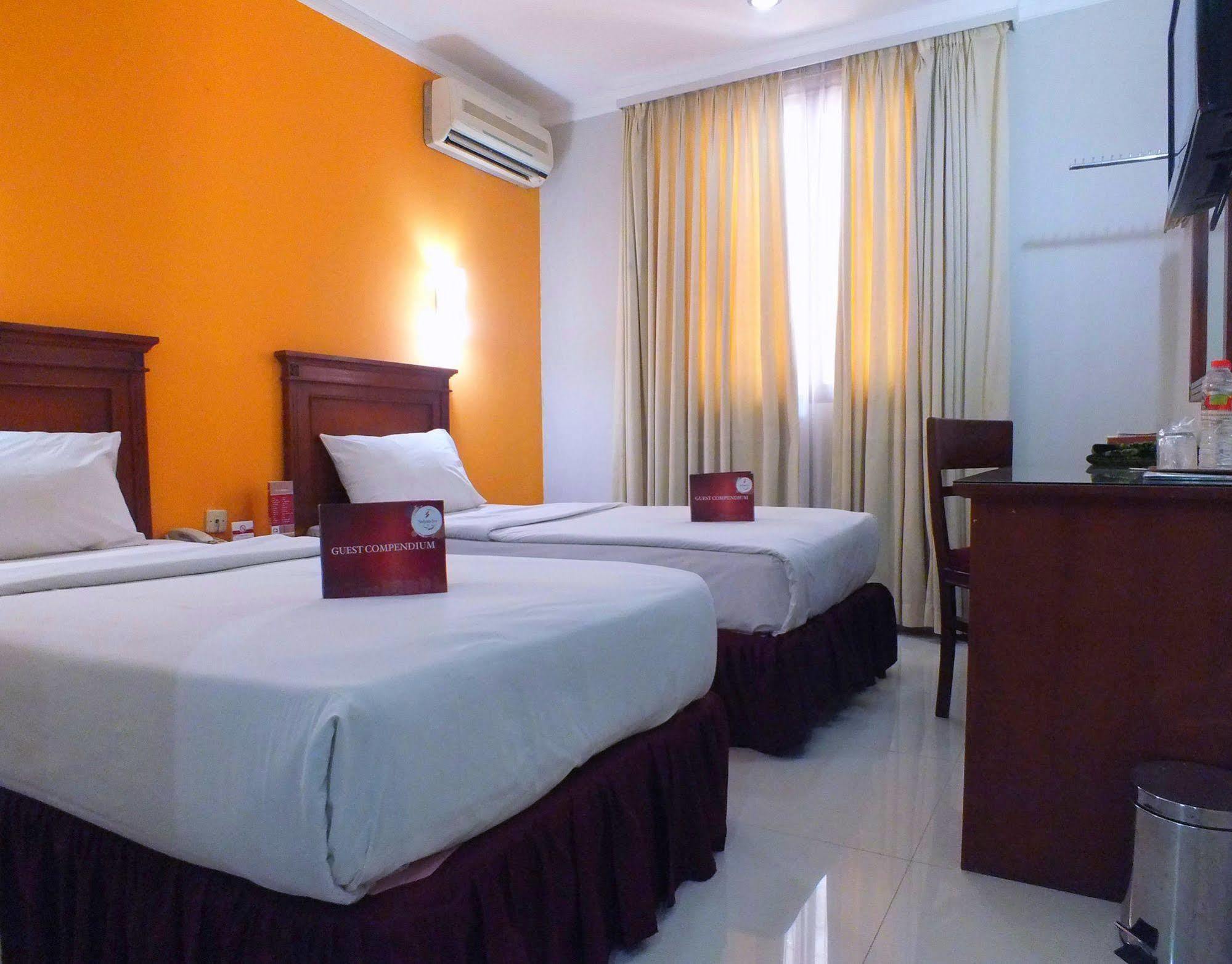 ג'קרטה Sofyan Hotel Soepomo מראה חיצוני תמונה