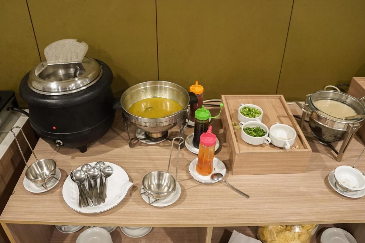 ג'קרטה Sofyan Hotel Soepomo מראה חיצוני תמונה