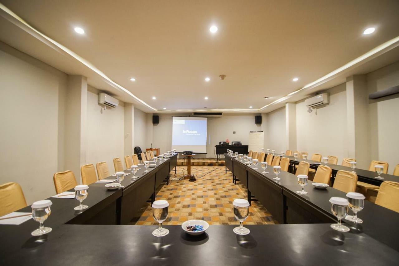 ג'קרטה Sofyan Hotel Soepomo מראה חיצוני תמונה